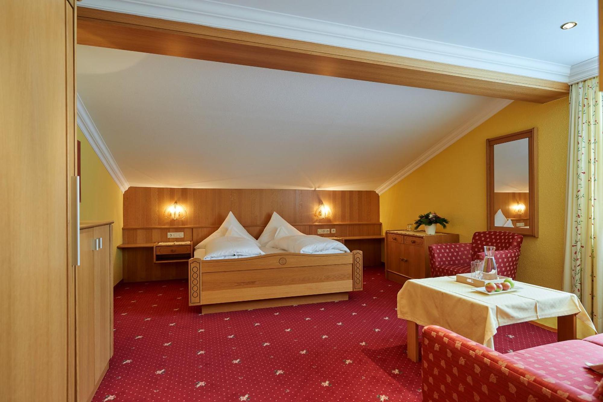 Hotel Restaurant Formarin Oberlech Rom bilde